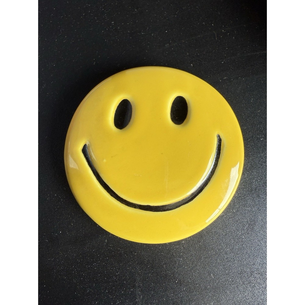 VINTAGE McCoy SMILEY FACE POTTERY paperweight *SIGNED*THE MCCOY COLLECTION Rare